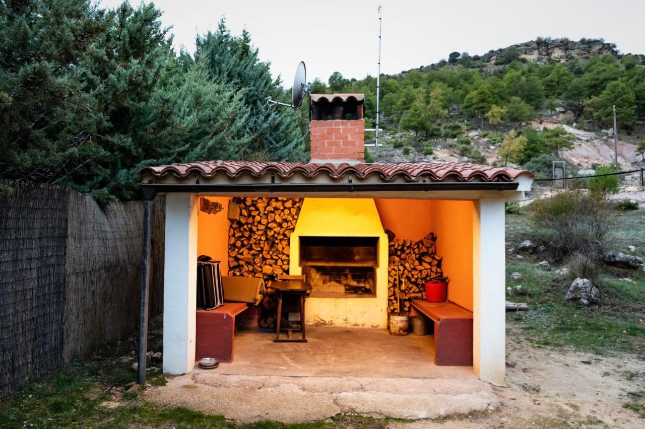 Casa Rural La Canadiense Log Cabin Hostal Buenache de la Sierra Exterior foto